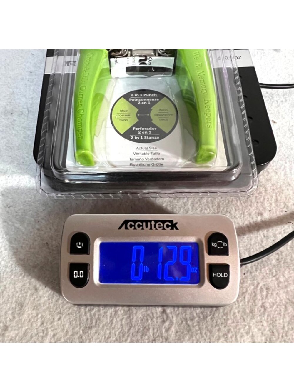 Crop-A-Dile Corner Chomper 2-In-1 Punch Stub & Deco Cut By We R Memory Keepers - Picture 11 of 11